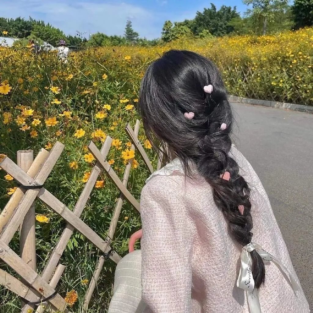 吮拇指的人